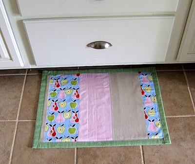 Kitchen Mat Cover Up Tutorial - The Sewing Loft